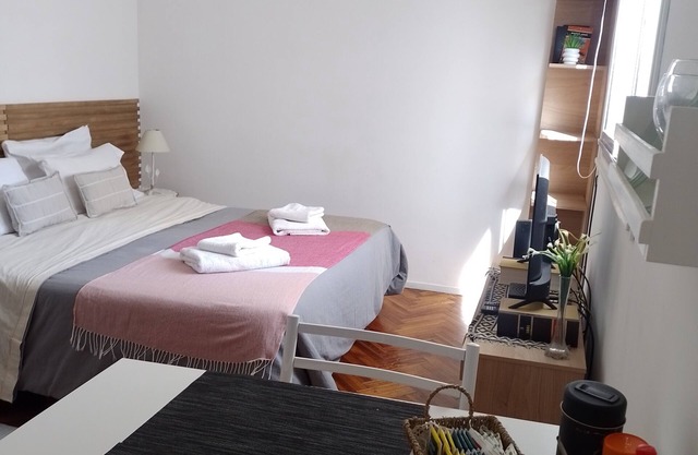 Enjoy Buenos Aires in the heart of Buenos Aires. With wifi and air conditioning