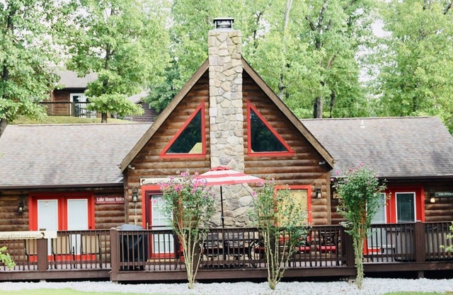 Détendez-vous et profitez de Fish Camp Lodge