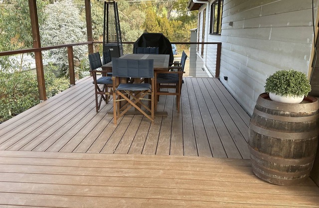 Enjoy Lake Eildon at Howqua Inlet
