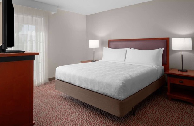 Spacious Suite w/ BBQ, Separate Living Area & Pet-Friendly