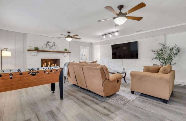 Enjoy Savannah 4BR w/King Bed