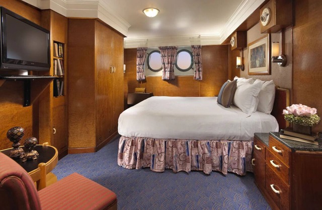 Enjoy Scenic Views in Elegant Historical Room on Queen Mary