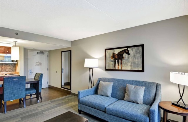 Enjoy Spacious Unit w/ Kitchen, BQQ Area & Free Parking | Near Fayette Mall