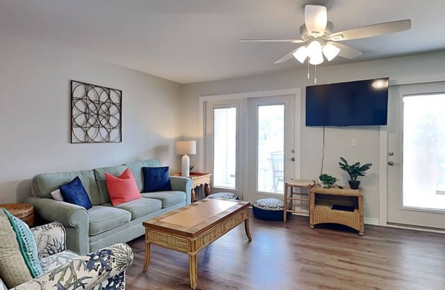 Enjoy the Fresh Sea Breeze from Your Covered Balcony - Easy Walk to the Beach!