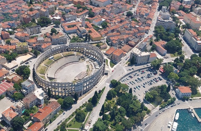 Profitez du panorama depuis cette propriété située sur un terrain de 28 800 m²