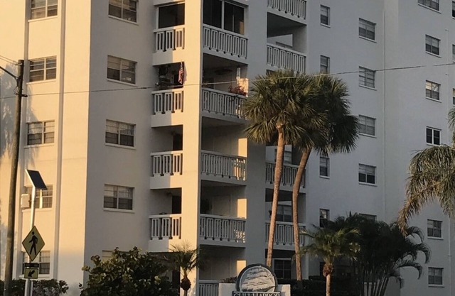 Enjoy the views, relax and unwind all amenities just steps away!