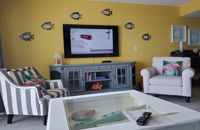Profitez du sable blanc du golfe du Mexique dans un condo luxueux et spacieux.
