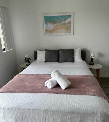 Ensuite Double Room - Central & Convenient Location in Guildford West