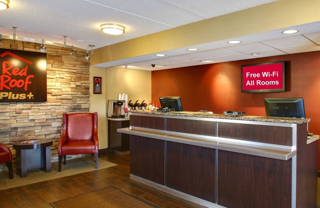 Ensuring a Very Comfortable & Memorable Stay! Pet-friendly, Free Parking!