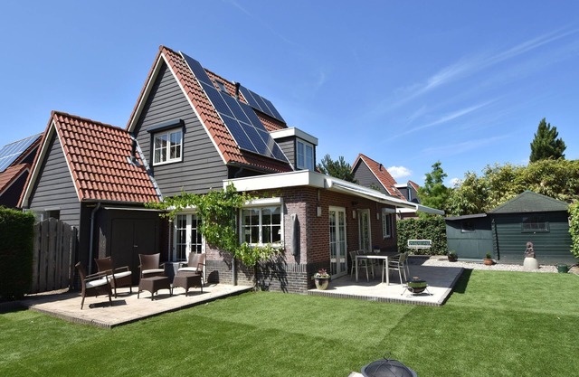 Une maison de vacances charmante avec jardin à Oude