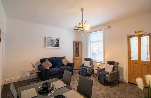 Entire 1 Bed Home in South Shields, Sleeps 4