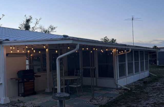 Entire 2-Bedroom Home in Jasmine Estates