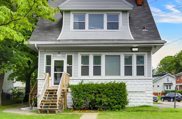 Entire 2 story home w/ RV Parking
