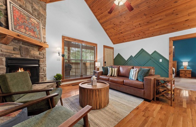 Entire Cabin - Sunroom - Retro Arcade - Near Silver Dollar City