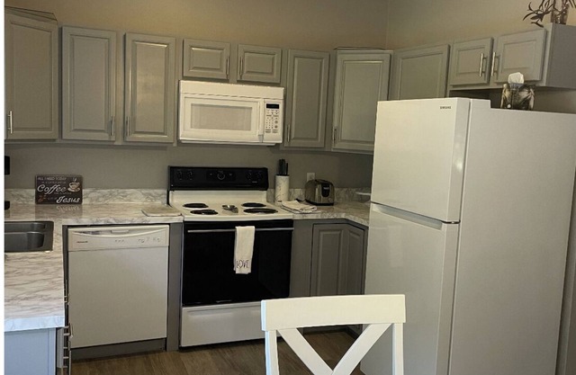 Entire Home: Come Enjoy! Two bedroom Two bathroom !