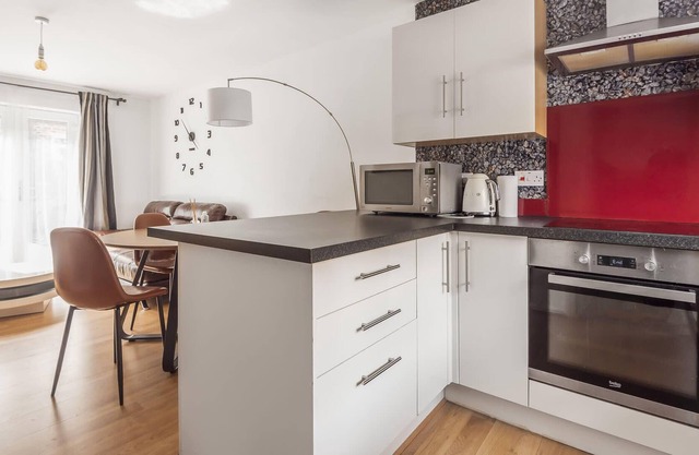 Entire Home - Cosy 3 Bedroom House