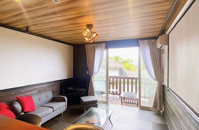 Entire house / Ito Shizuoka