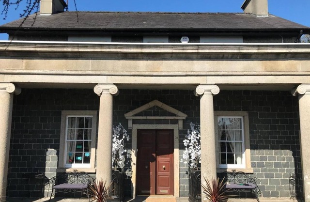 Maison de luxe de 8 chambres avec bains à remous et discothèque