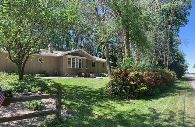 Entire Private Home Steps From EAA Grounds