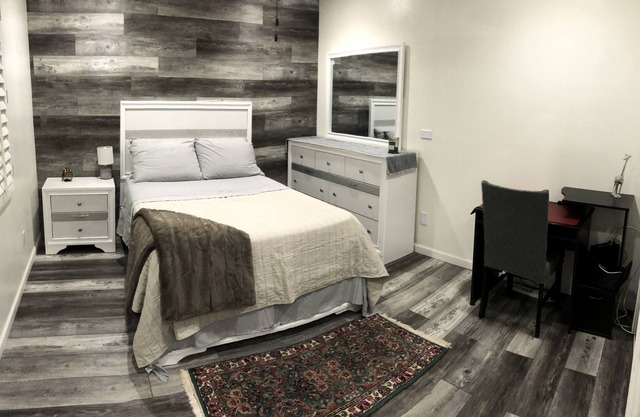 Entire private Luxury 1 Bedroom unit