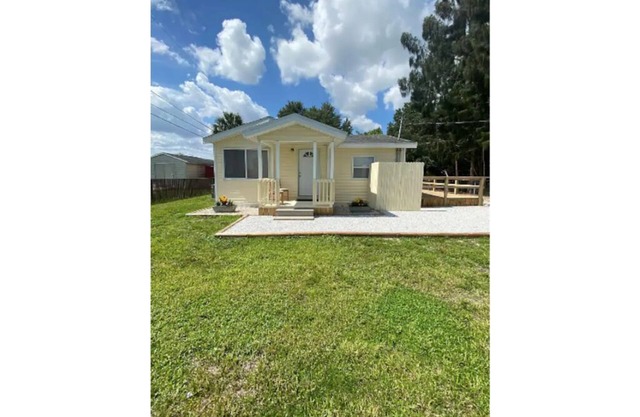 Entire Punta Gorda Home Sleeps 7 Close to I-75
