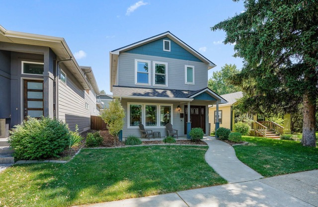 Entire remodeled house, with 2 car garage, close to downtown Boise
