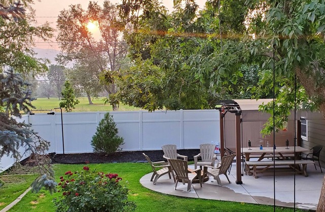 Entire Salt Lake City Home minutes Away from Airport and Downtown!!