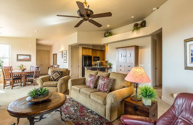 Entrada Private Tranquille Gated Red Mtn Views From Patio Small Vacation Community