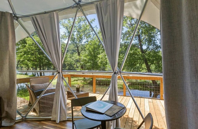 EPIC Rafting Resort Compound | Sleeps 75| East TN