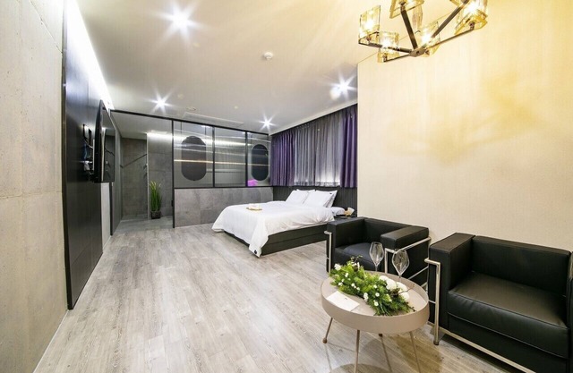 EPOCHE HOTEL