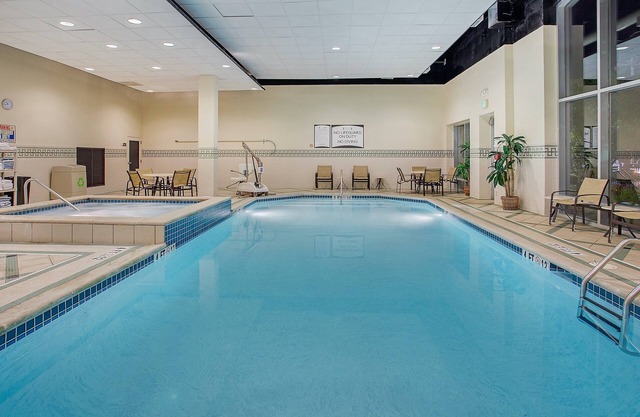 Suite équipée au centre-ville de Chattanooga | Petit déjeuner gratuit + accès à la piscine