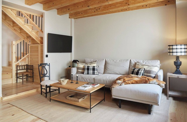 Era Artiga by FeelFree Rentals