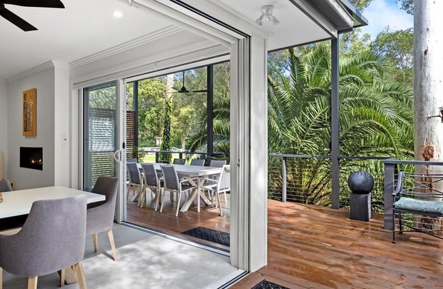 Erina Valley Treehouse - 2 bedroom house situated amongst nature