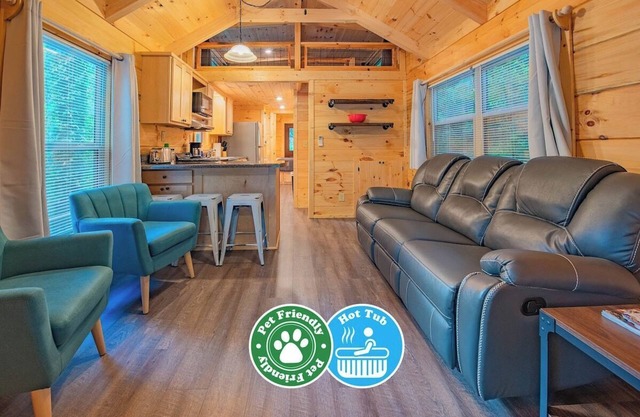Ernie Cabin | Wauhatchie Woodlands Tiny Cabin