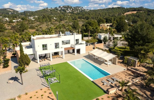 Can Sinatra palms luxury villa