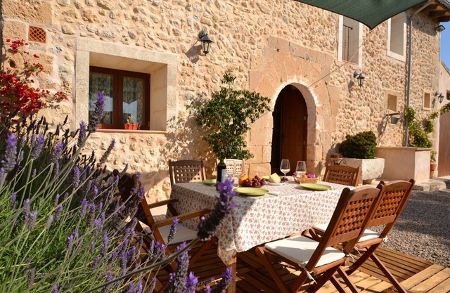 Es Rafal des Turó magnifique finca avec piscine privée, espace enfants, climatisation et terrasse