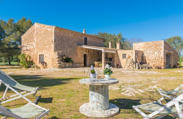 ES RAFALET (ALGAIDA) - Authentic Majorcan inland country house Free WiFi