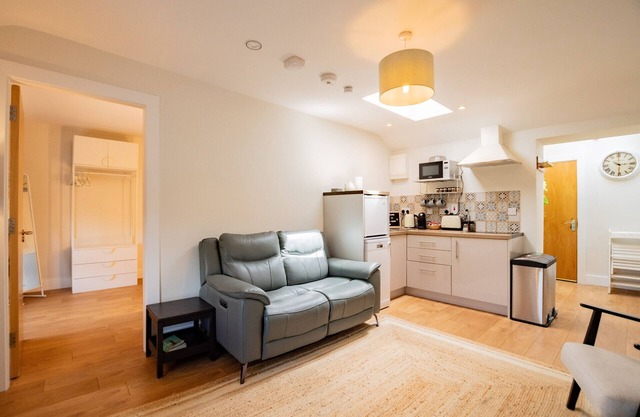 Penthouse 2 chambres avec vue sur Eyre Square. 6 personnes. Parking à proximité