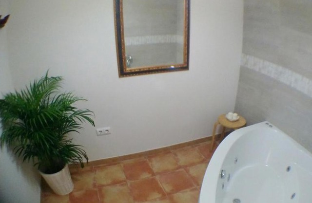 Escapadas romanticas en Granada jacuzzi