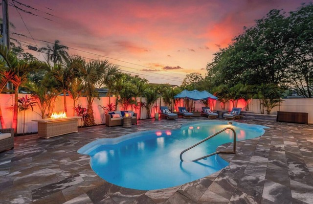 Escape to Clearwater Oasis w/ amazing heated pool!