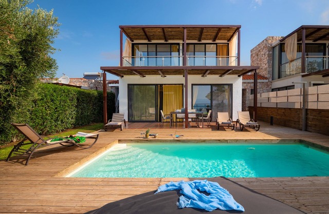 Escape to Paradise: Experience the Ultimate Luxury at Kalma Exi Villa in Halkidiki