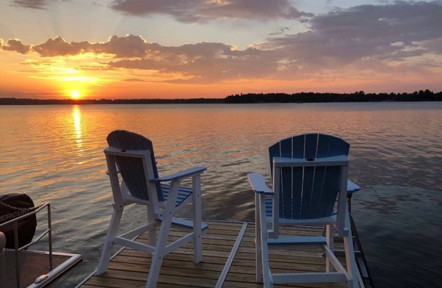Sunset Beach House - Lewiston, Michigan