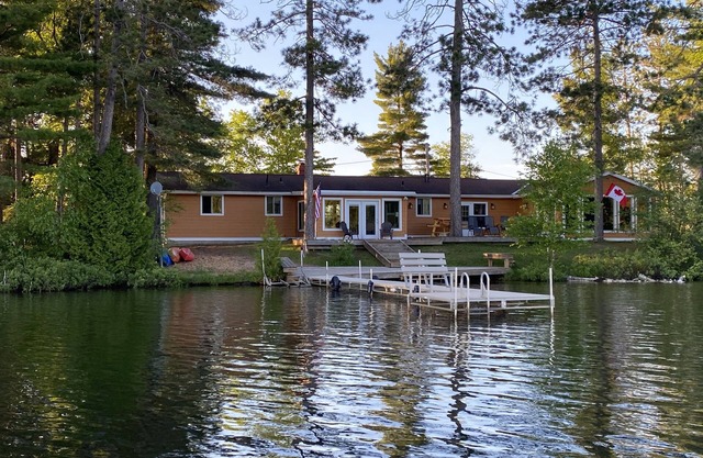 Évadez-vous au lac avec tout le confort de la maison!