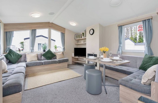 Escape to this cozy retreat perfect for families or groups