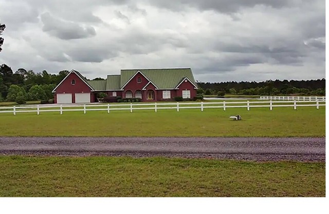 Escape to Tranquility and Fun at this South Georgia Ranch. Pet-Friendly!