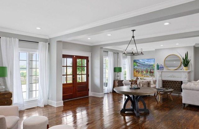 Estate in the Heart of Horse Country