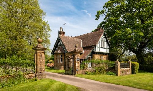 Estate Lodge Sleeps 5 on The Jurassic Coast Devon
