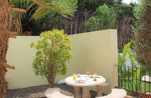 Estepona lovely 4 bed villa private pool