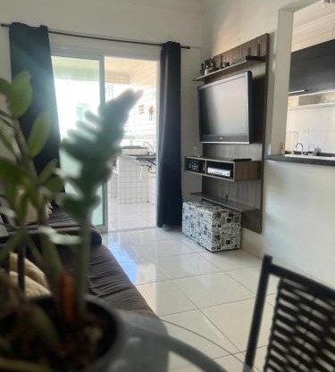 Estilo e Conforto, seu Lar a 100m da Praia