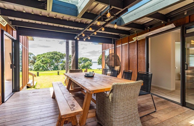 Sea Anchorage - This modern, well-designed beach house will cater to all your needs for a relaxing holiday in the beautiful Mangawhai area. Enjoy the great entertaining spaces after a day at the beach or enjoying one of the many activities there are